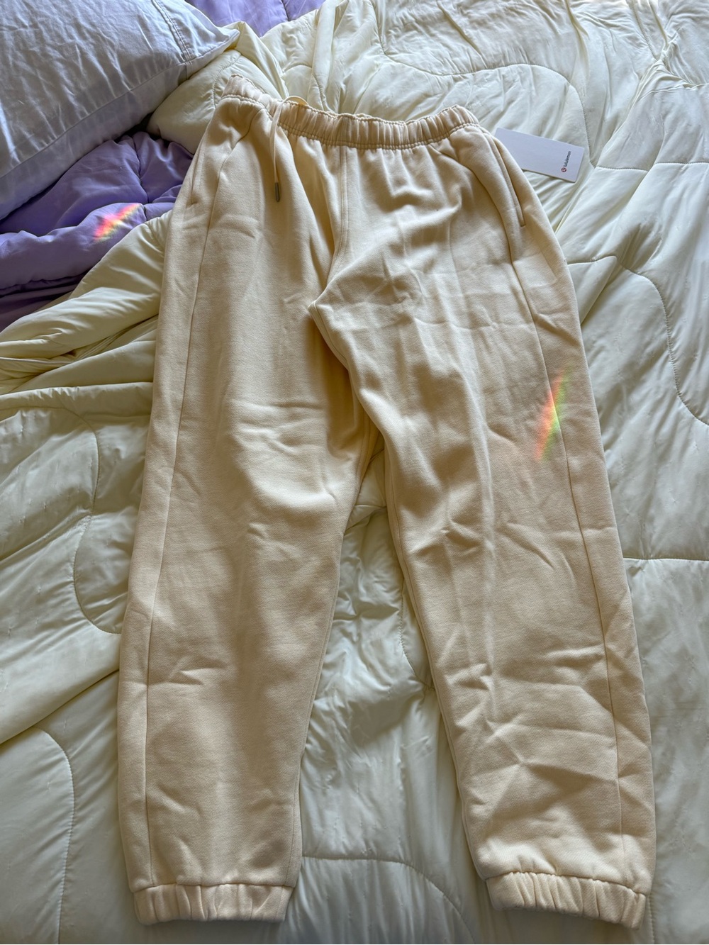 Lululemon oversized scuba MR jogger in Buttercream!